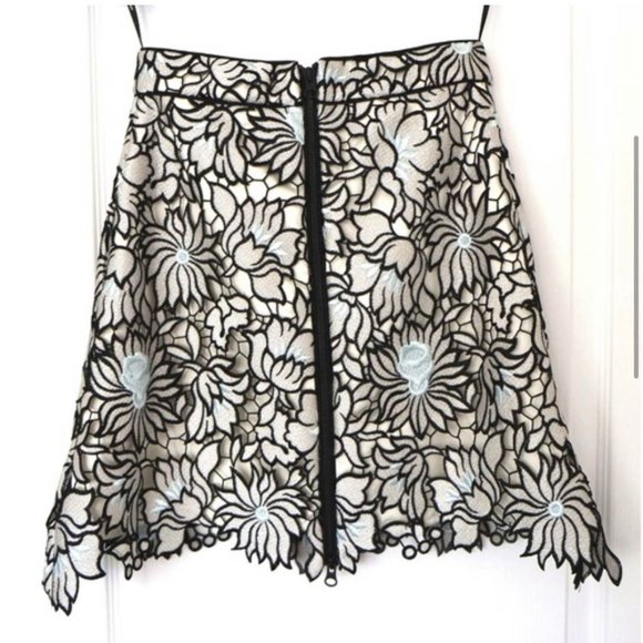 Self Portrait "Poppy" Floral Guipure Lace Skirt - Picture 9 of 11